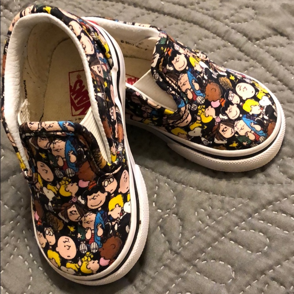 Peanuts vans slip on shoe toddler size 4